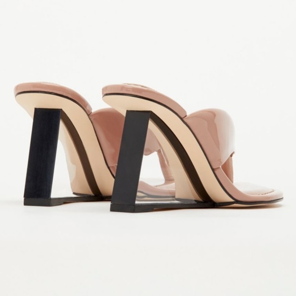 NIB GOOD AMERICAN CINDER F*CKING RELLA THONG SANDAL - Picture 3 of 9